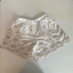 Women’s Medium Flowy Shorts